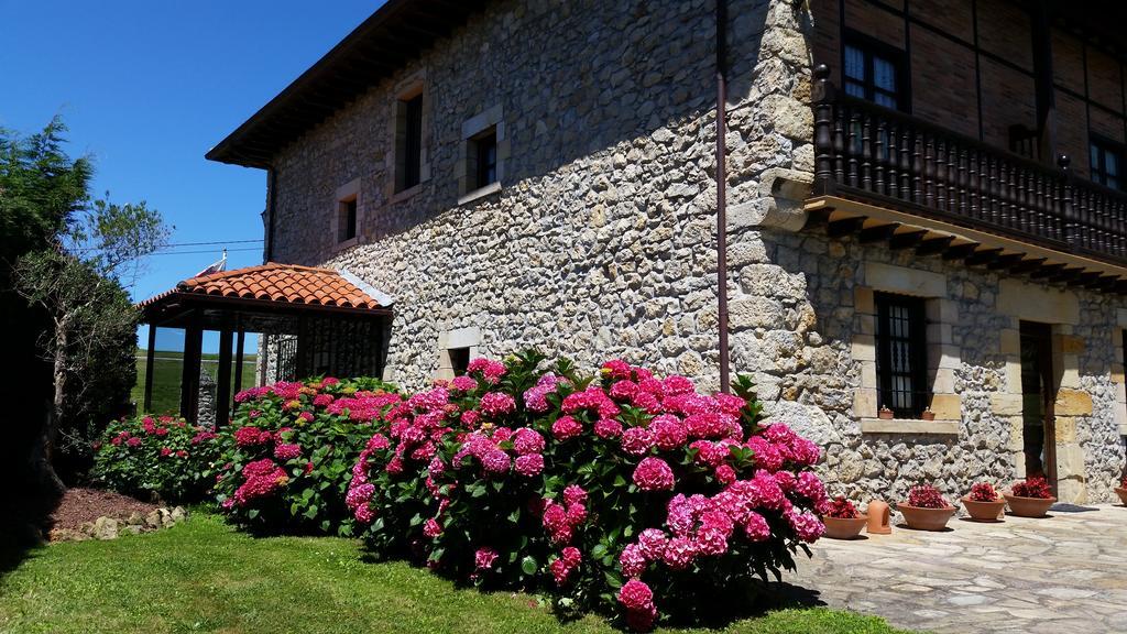 Posada San Tirso Toñanes エクステリア 写真